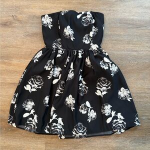 Forever 21 Monochrome Patterned Top strapless coarset style midi dress